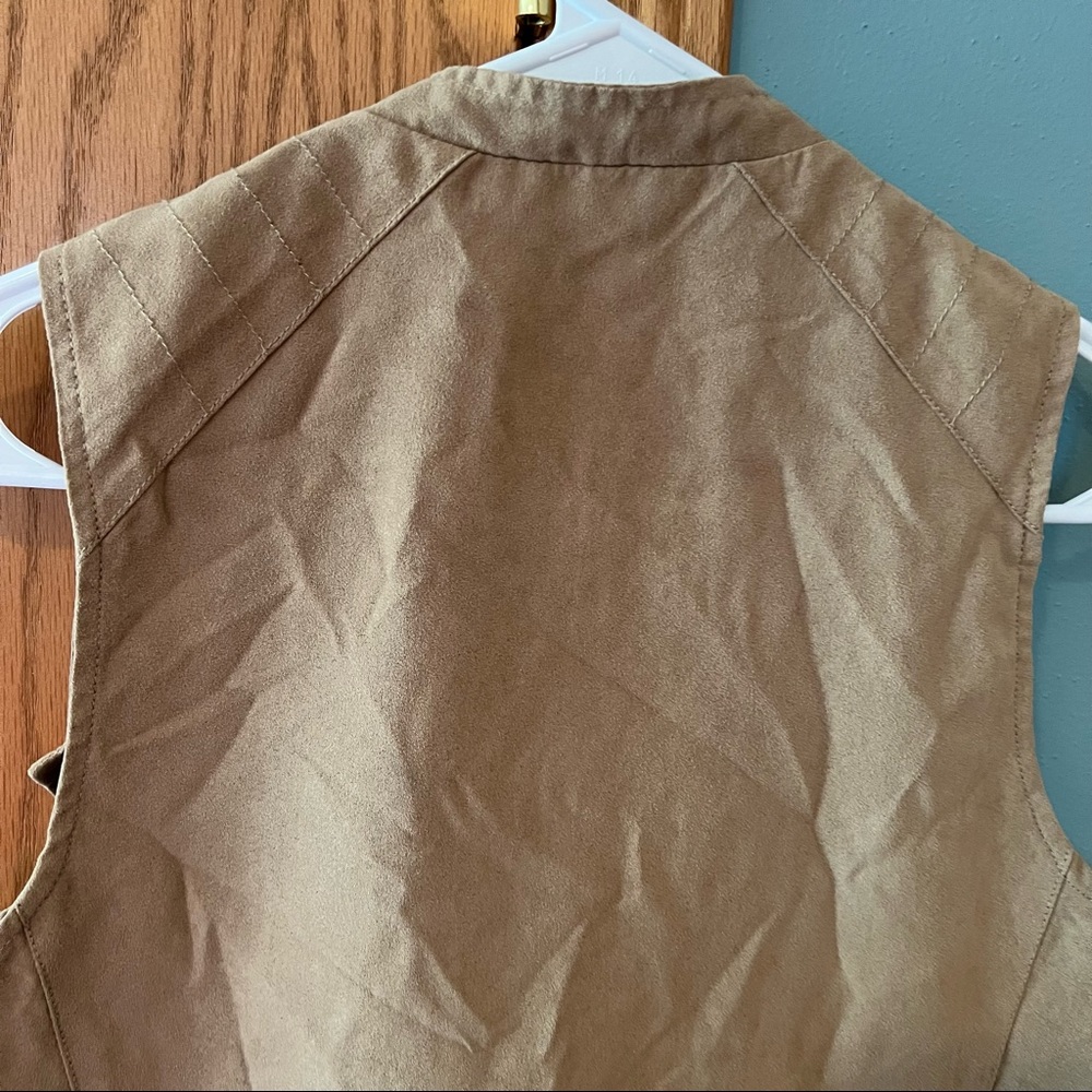 Jack by BB Dakota Faux Suede Tan Vest Size XS Western Moto Layers Fall Drape - Picture 9 of 14